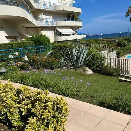 Apartment F2 Vue Mer, Parc, Piscine, Terrasse, Parking *